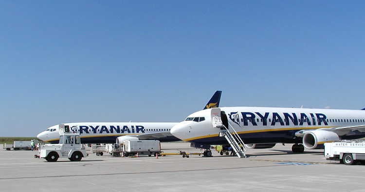 Ryanair Flugzeuge am Flughafen Frankfurt-Hahn