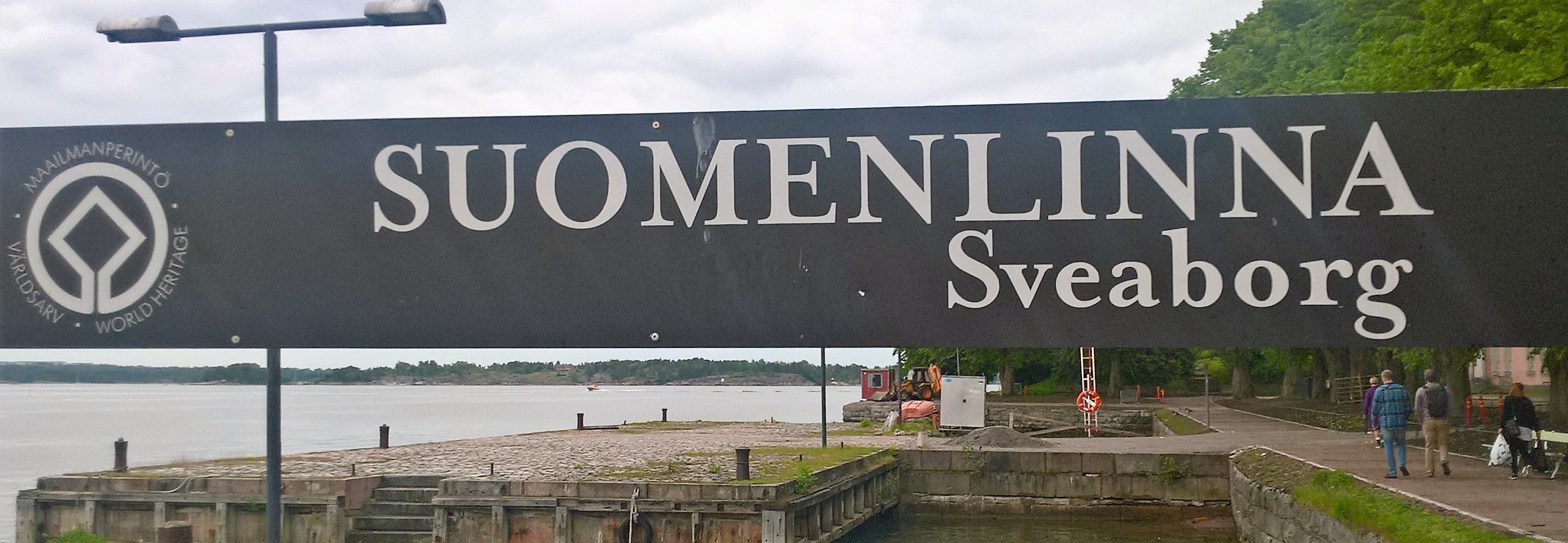 Sign displaying the name of the island: Suomenlina