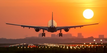 Las compañías aéreas también deben compensar los vuelos cancelados reservados a través de una agencia de viajes