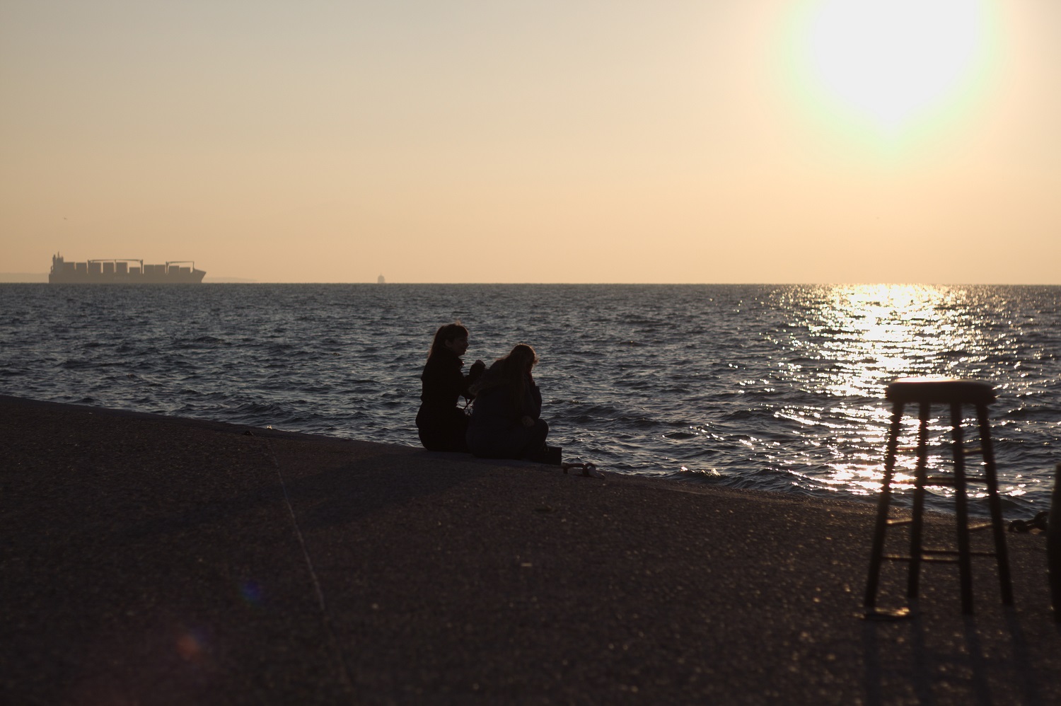 Thessaloniki Meer Schiff Sonnenuntergang