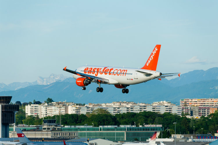 Le low cost ci piacciono sempre di più: la vittoria storica in Italia delle compagnie aeree a basso costo