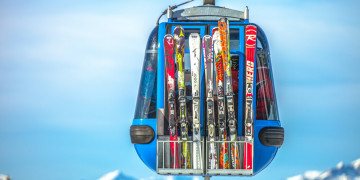 Voyager en avion avec votre équipement de ski : Combien ça coûte ?