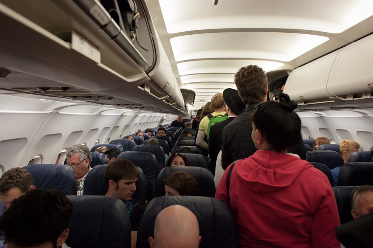 passagers aériens dans un avion
