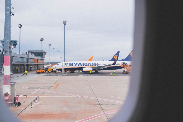 Ryanair, Thomas Cook et easyJet justifient leurs retards en évoquant des circonstances extraordinaires